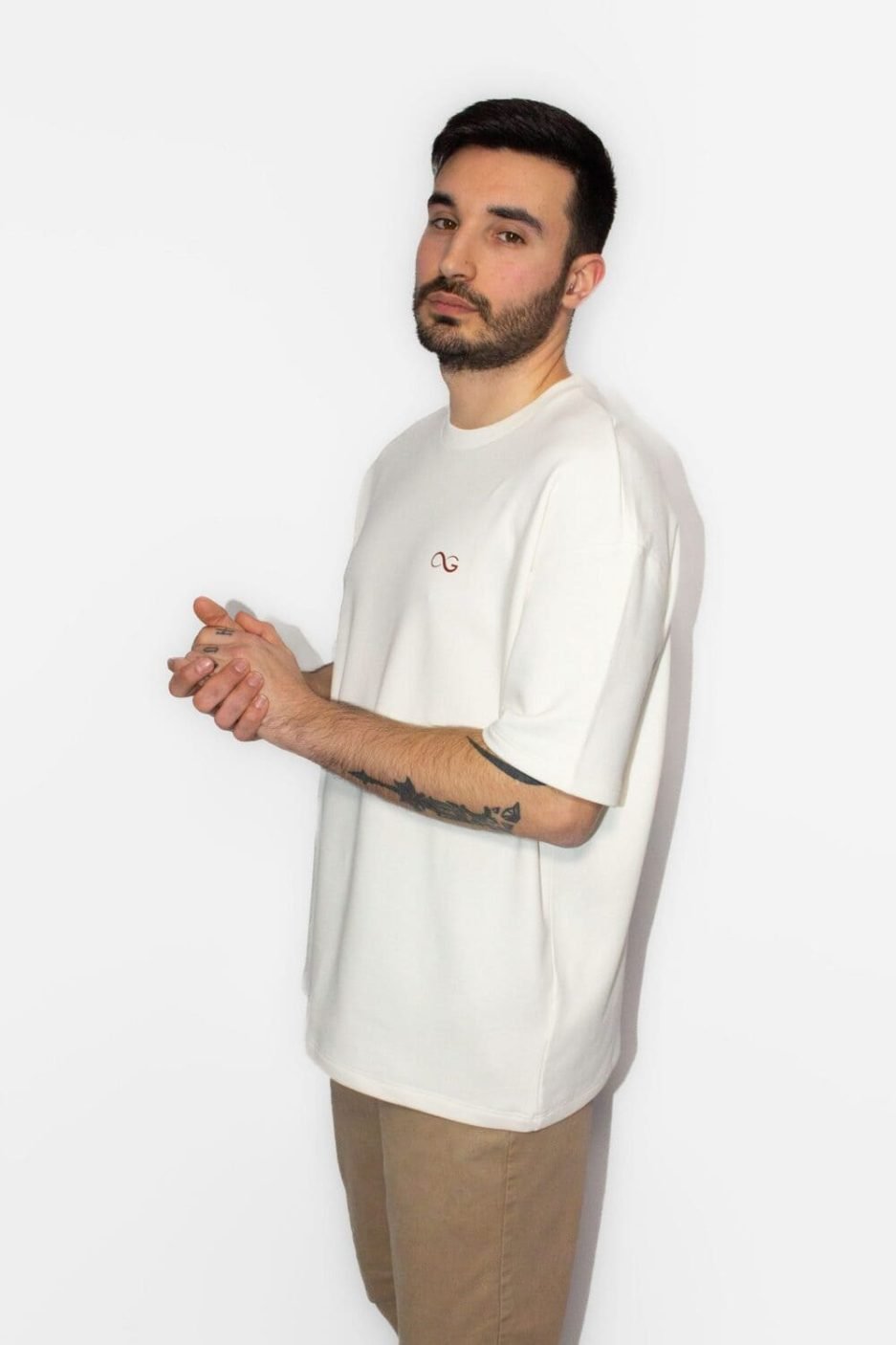 Frontal Camiseta Ivory Carguai Brand
