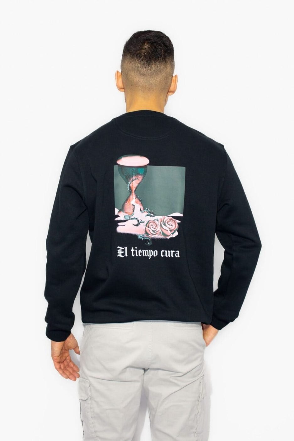 sudadera black el tiempo cura masculina